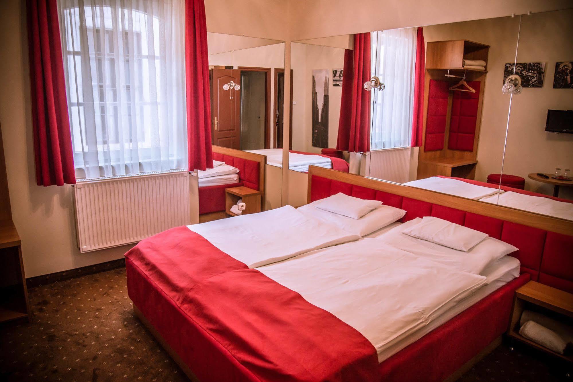 Soho Apartmanhaz Győr Exterior foto