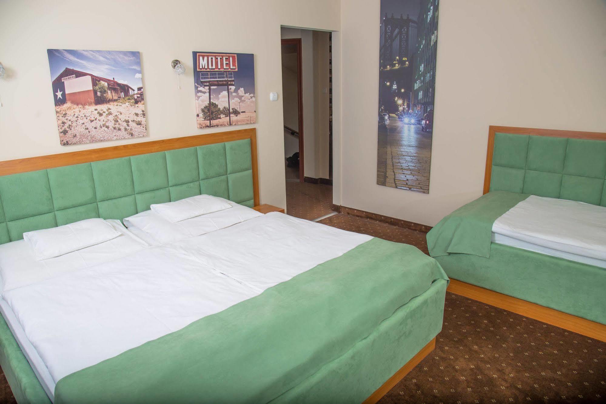 Soho Apartmanhaz Győr Exterior foto